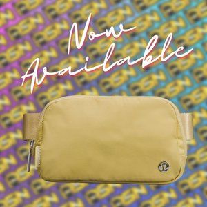 NWT lululemon Everywhere Belt Bag - Golden Sand